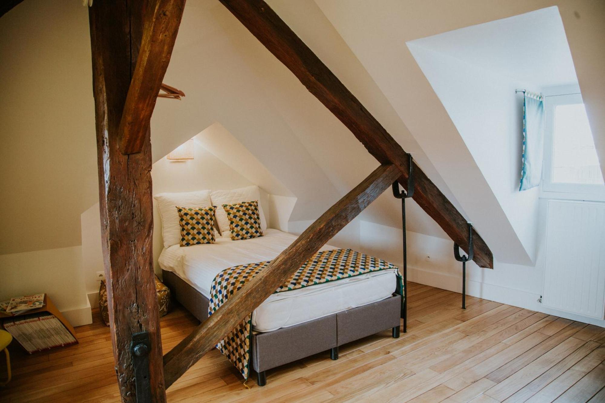 Chambres D'Hote - Maison Des Ecrivains - 50 M De La Cathedrale Et Place Des Jacobins Ле-Ман Экстерьер фото