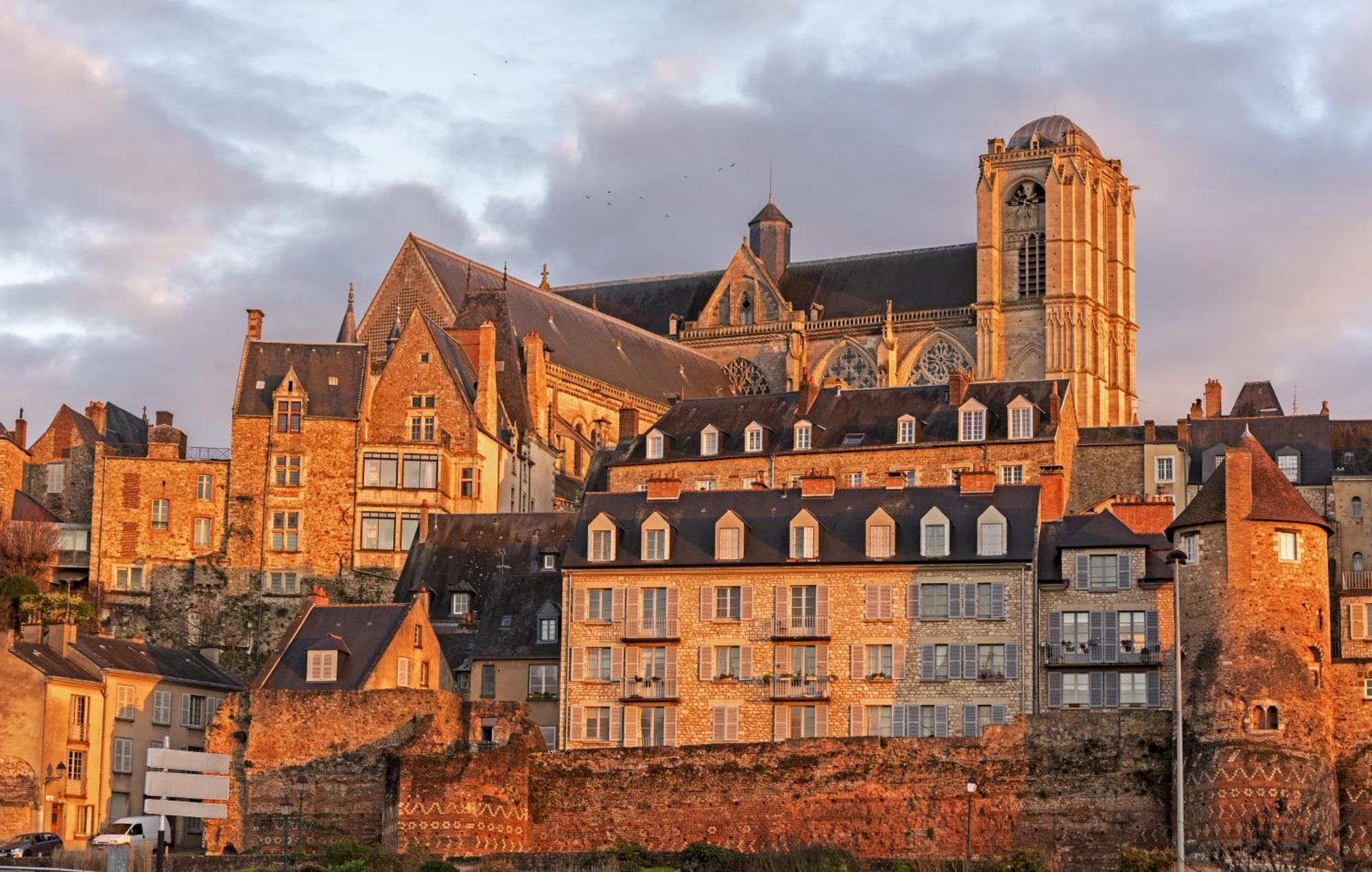Chambres D'Hote - Maison Des Ecrivains - 50 M De La Cathedrale Et Place Des Jacobins Ле-Ман Экстерьер фото