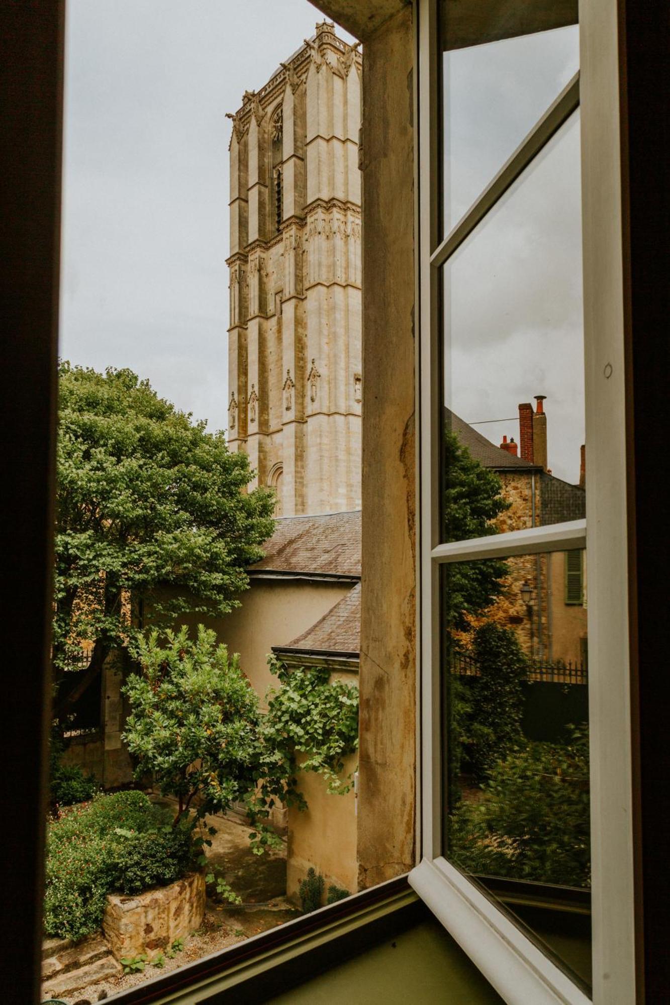 Chambres D'Hote - Maison Des Ecrivains - 50 M De La Cathedrale Et Place Des Jacobins Ле-Ман Экстерьер фото
